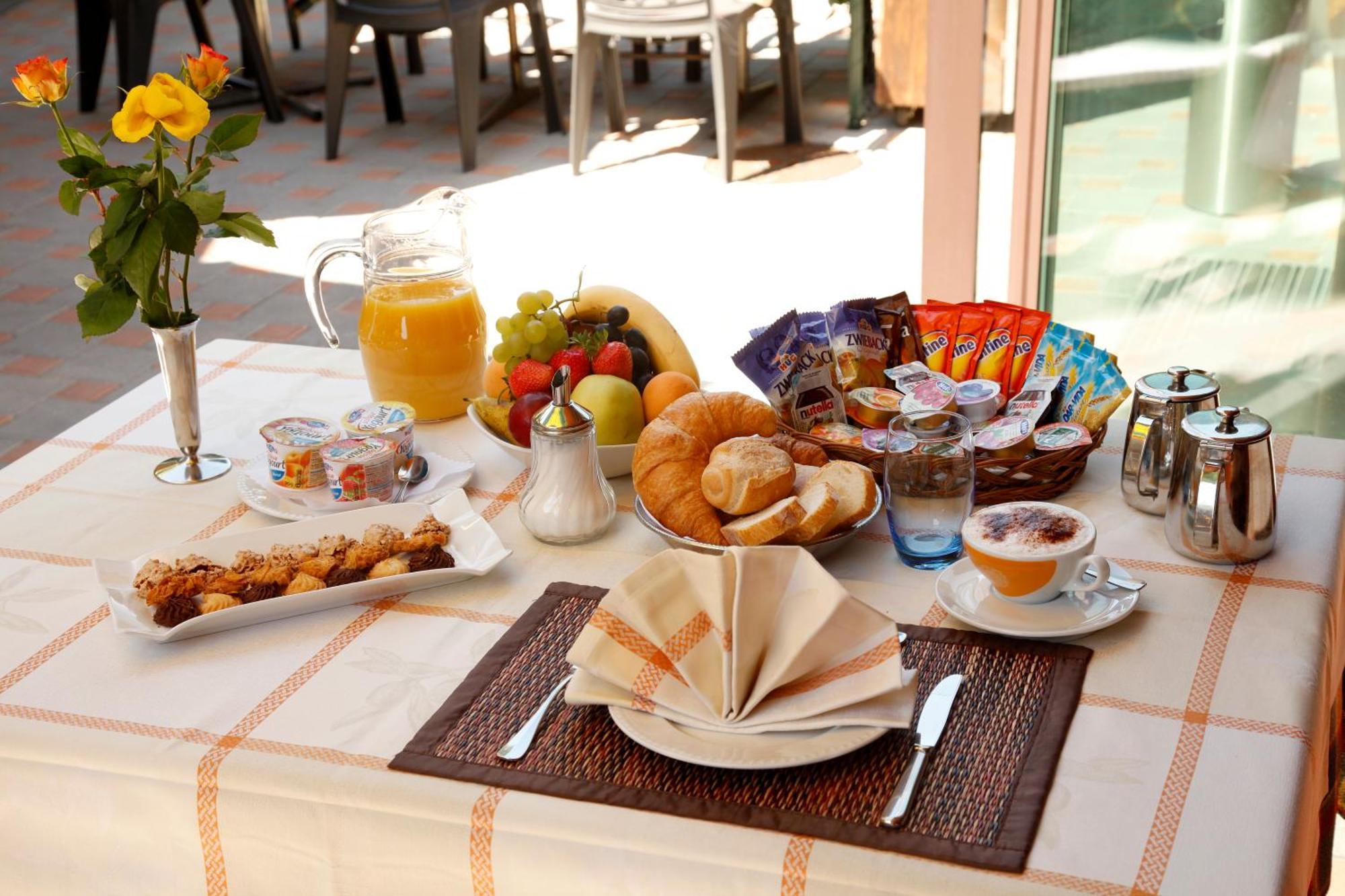 Albergo Ristorante Svizzero Capolago Ngoại thất bức ảnh